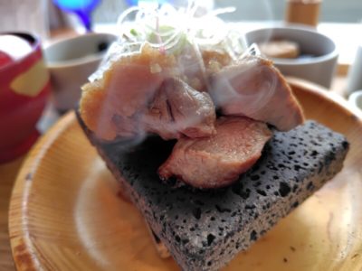 ちょうつがいでランチ