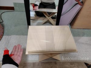 透明の下敷きで譜面台