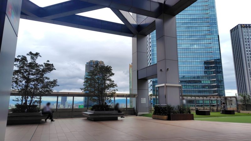 ルクア11階風の広場